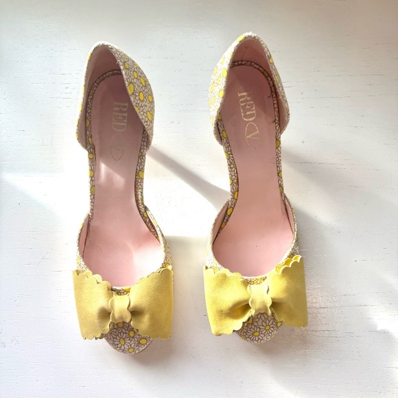 Valentino RED Daisy Floral Bow Heels Made in Italy Size 38 US 8 Yellow - Picture 2 of 13